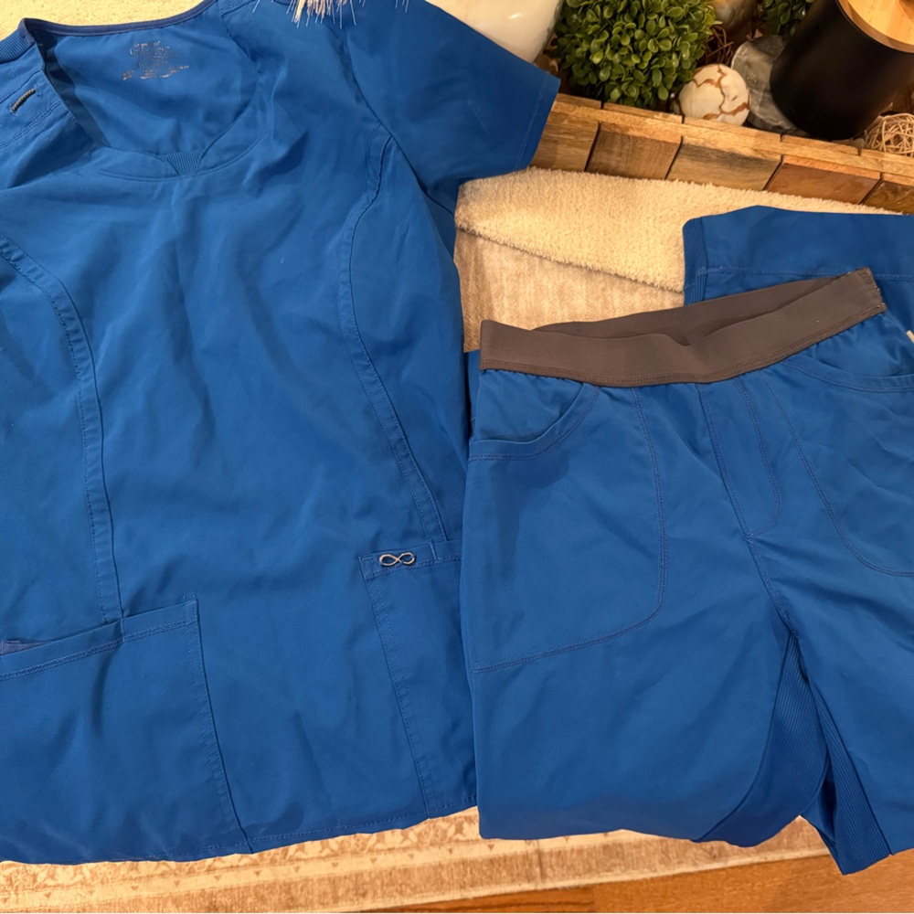 Heart Soul xsmall scrub set